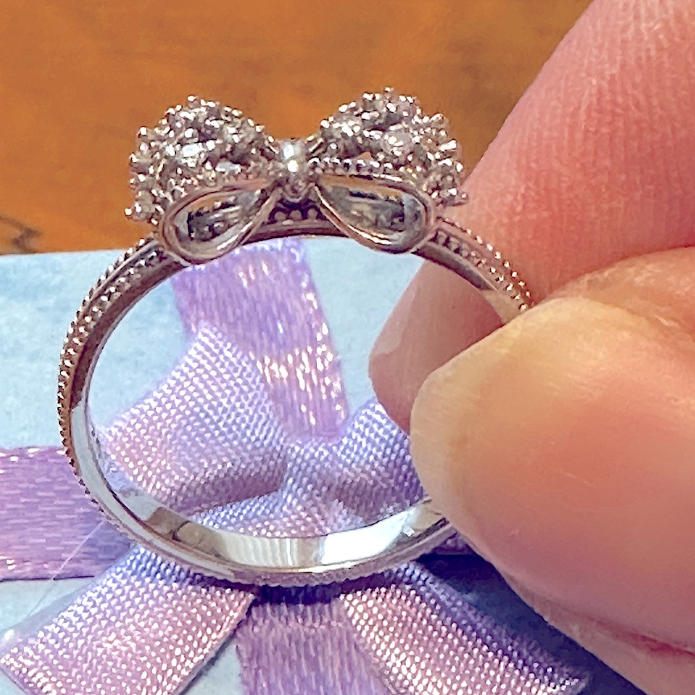 Sterling Silver 925 bow ring -size 7